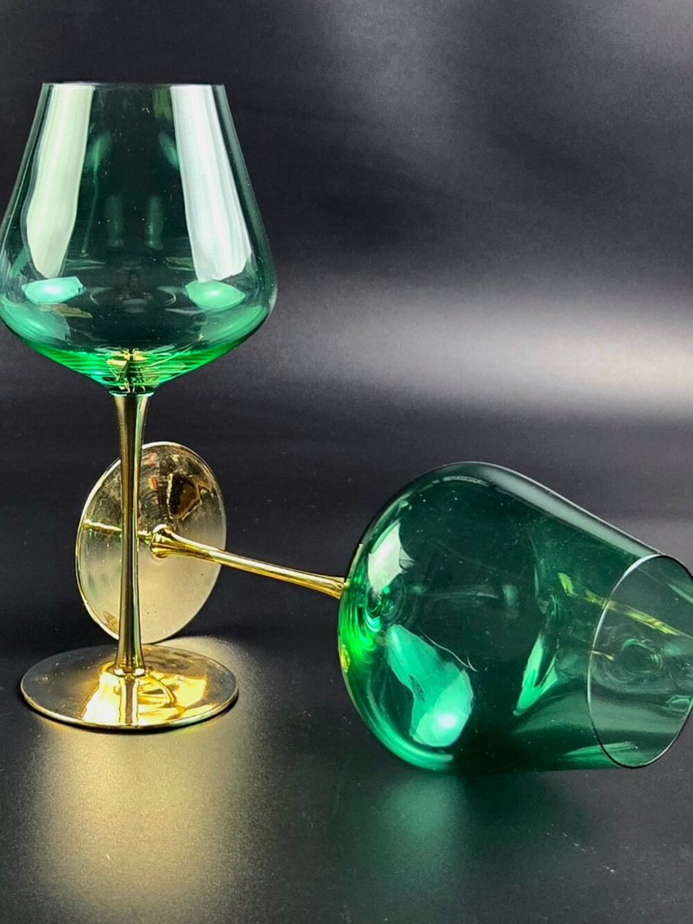 Khen Art Deco Colored Wine Glasses – Set of 2
